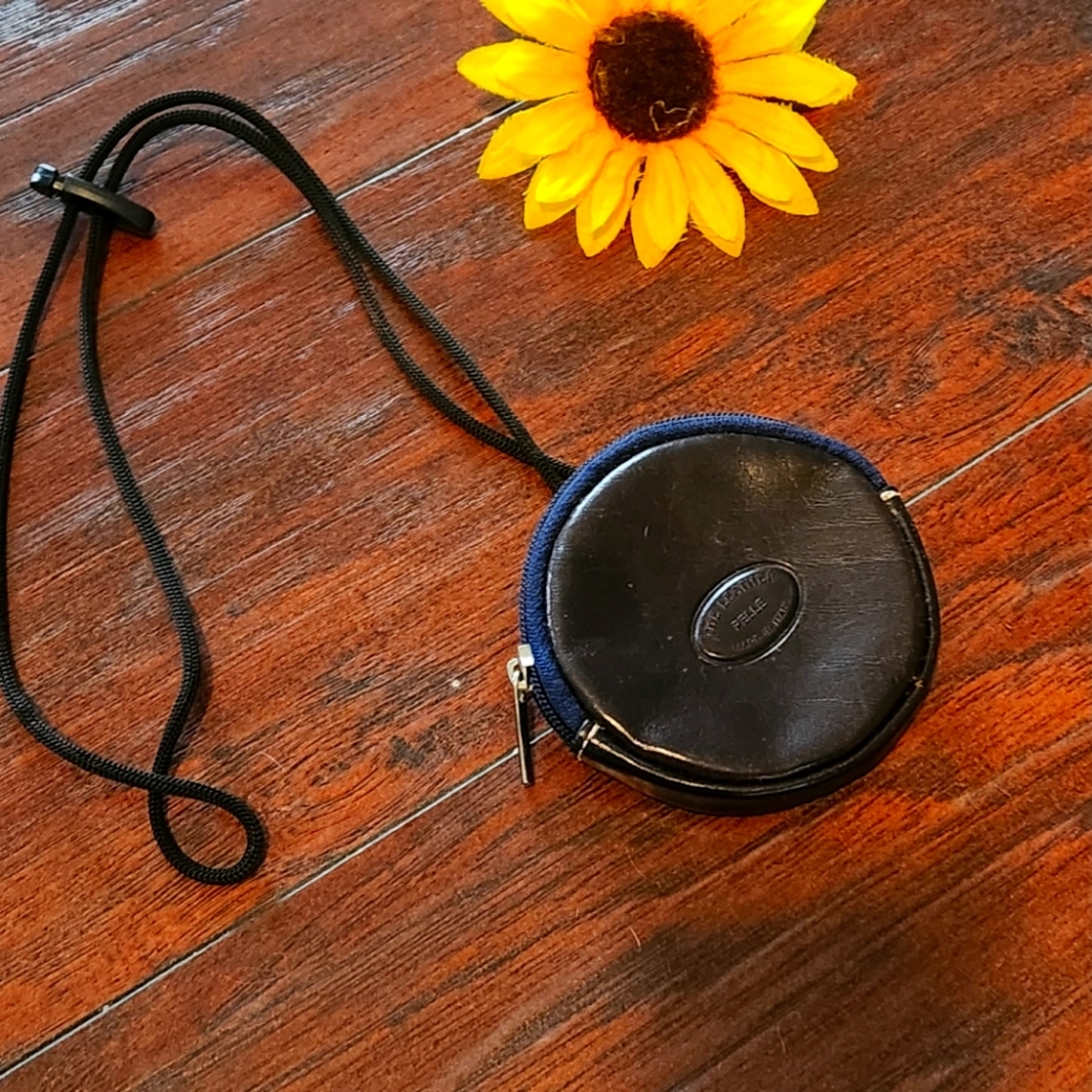 LEATHER COINS CASE VINTAGE